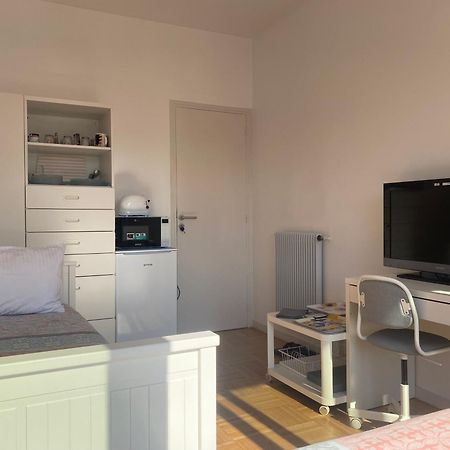 Mirela'S Private Room With Key, Ac, Lift & Balcony In The Center Of Nice On The Cote D'Azur Екстер'єр фото