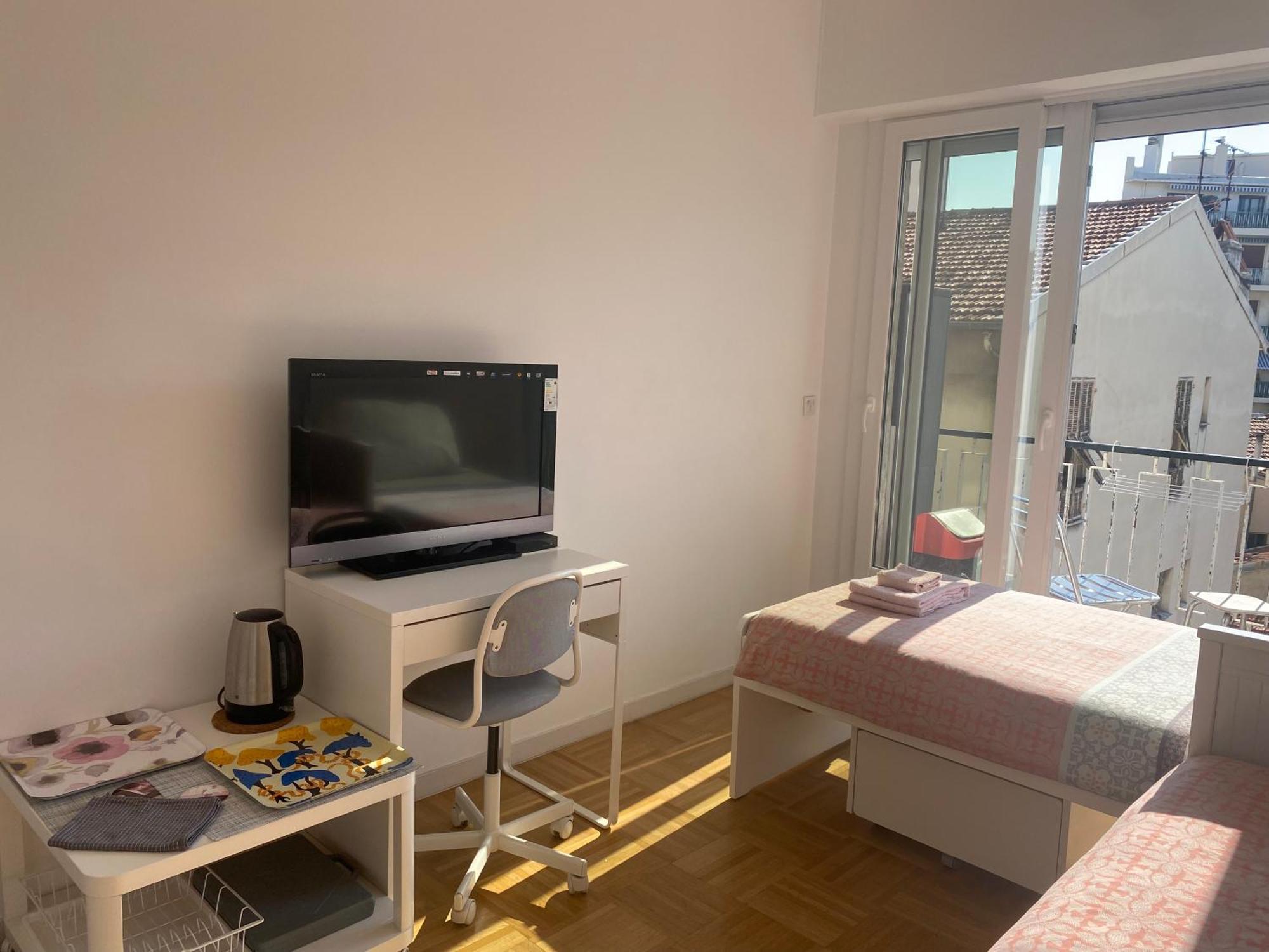 Mirela'S Private Room With Key, Ac, Lift & Balcony In The Center Of Nice On The Cote D'Azur Екстер'єр фото